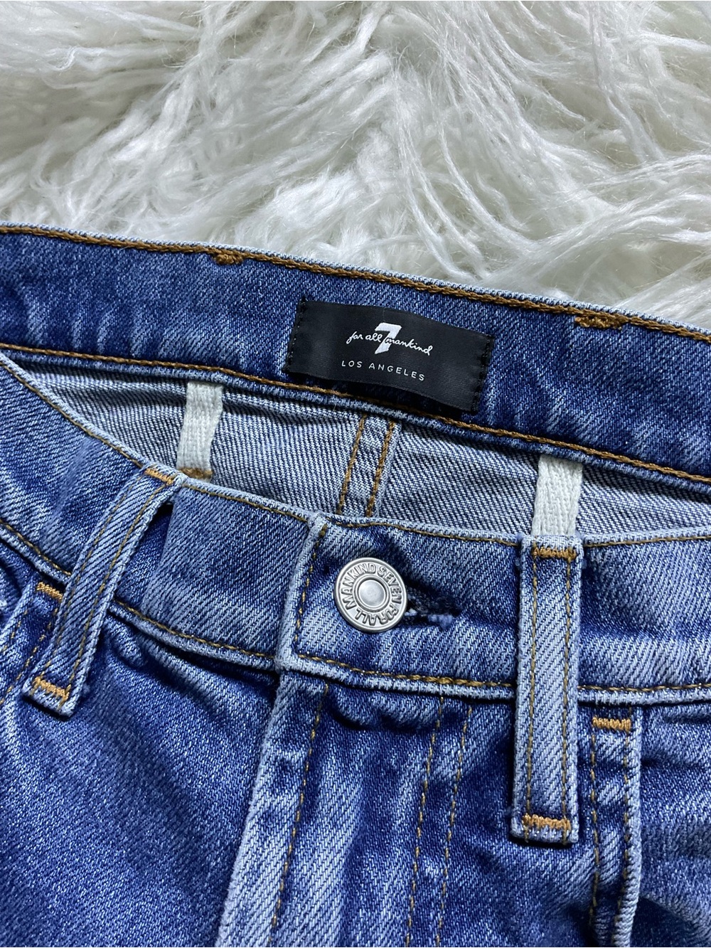 7FAM Easy Slim With Ivory Embroidery Jeans - Picture 2 of 5
